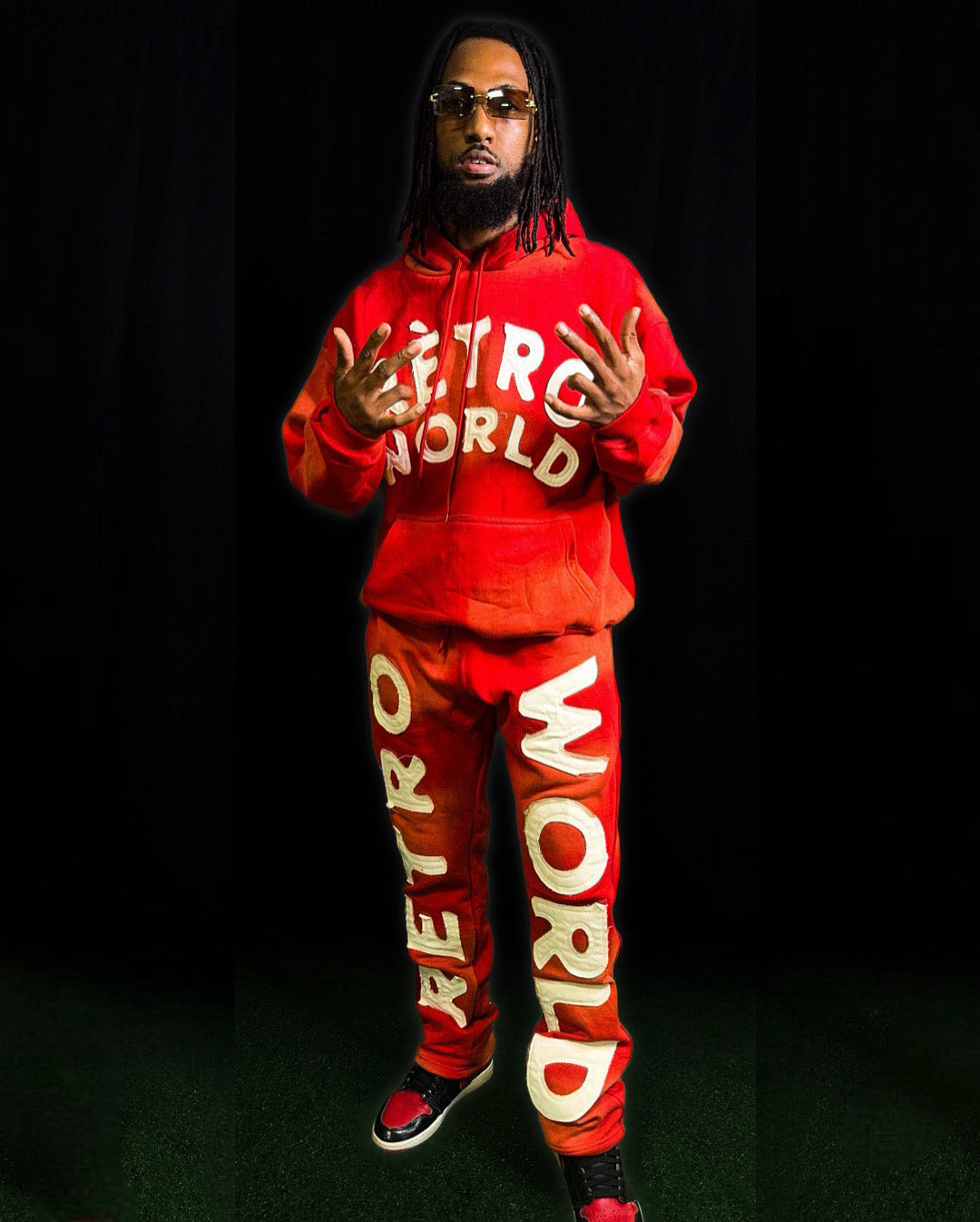 RETRO WORLD SWEATSUIT